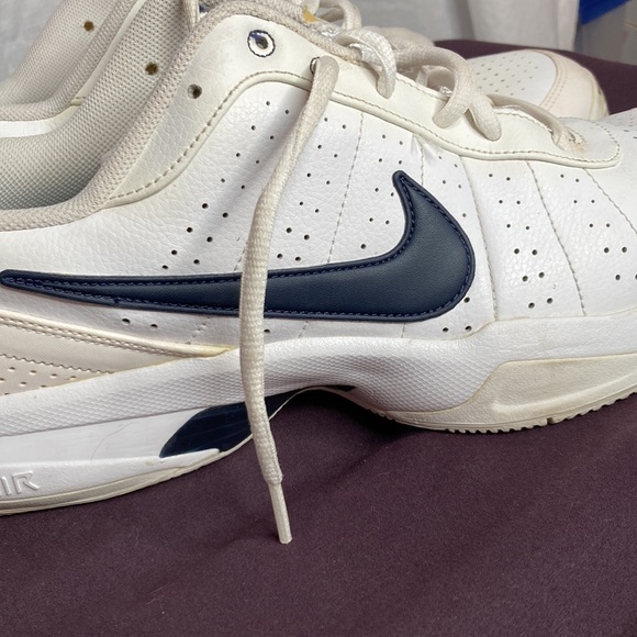 Nike Air Court Mo III shoes - Picture 8 of 8